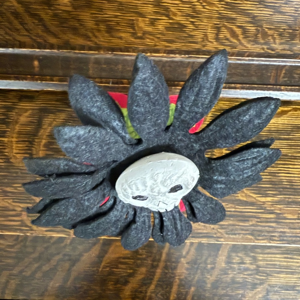 Target Hyde & Eek! Ghoulish Garden Dreadful Daisy Halloween Plant - Picture 6 of 9